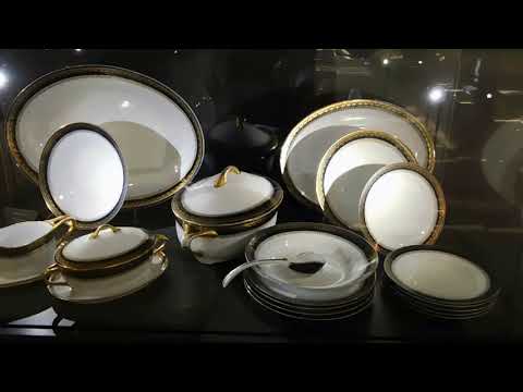 Видео: Жива ли ещё фабрика Кузнецова в Риге?