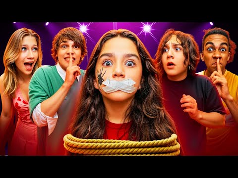 Видео: Amina КИДНАПОВАНА! 😨 Популарна школска деца у невољи | KiKiDo Campus Serbian