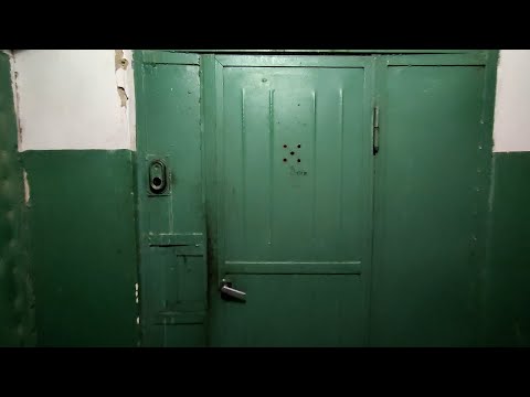 Видео: 🔥САРАТОВСКИЙ РАСПАШНИК! МАШИННОЕ ПОМЕЩЕНИЕ РУЧНОГО ЛИФТА «НЗСМ» В ХРУЩЁВКЕ!