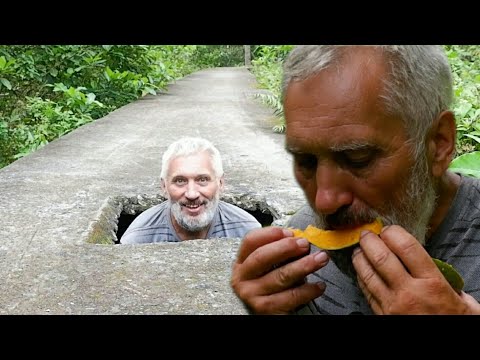 Видео: Откуда берут воду на Филиппинах. На что похож вкус папайи.