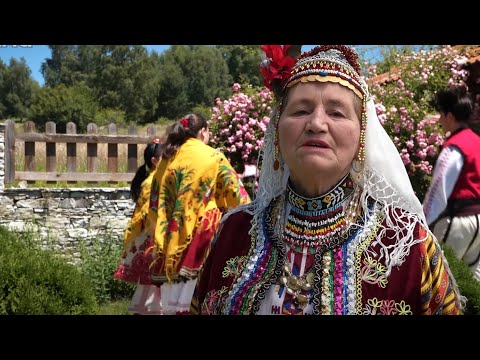 Видео: Албена Поюкова - Седнал ми е млад терзия