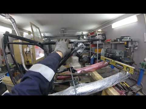 Видео: Ява 638 ЛЮКС ремонт рамы Часть 2