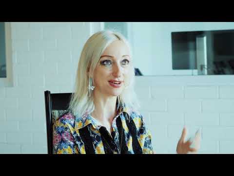 Видео: Профессия - Переводчик