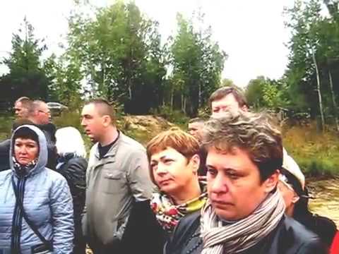 Видео: на могиле у Аркадия Кобякова