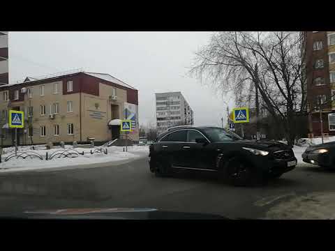 Видео: Разворот с помощью прилегающей территории справа (безопасным способом)