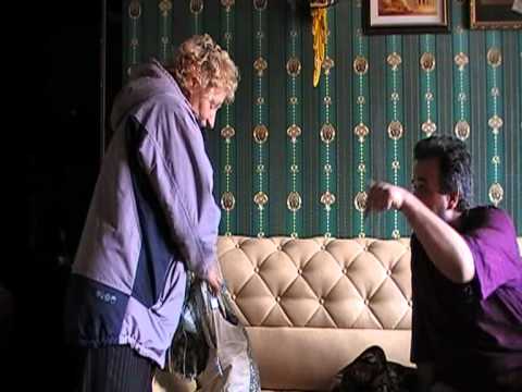 Видео: "Одисситочка Я Рая на Чечерина живу"