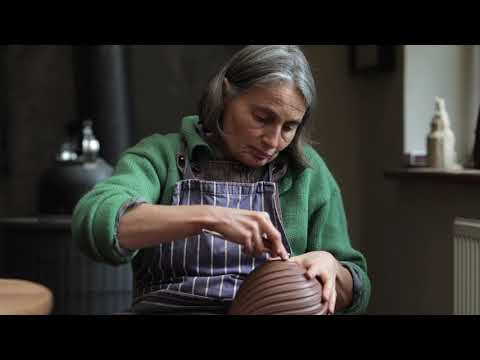 Видео: Обзор керамики — мастер-класс с Эмили Майерс