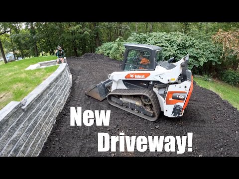 Видео: Установка новой подъездной дороги к мельницам с помощью Bobcat T66