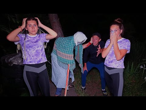 Видео: ВСТРЕТИЛИ СТРАШНУЮ БАБКУ В ЛАГЕРЕ!ЕЛЕ НОГИ УНЕСЛИ..