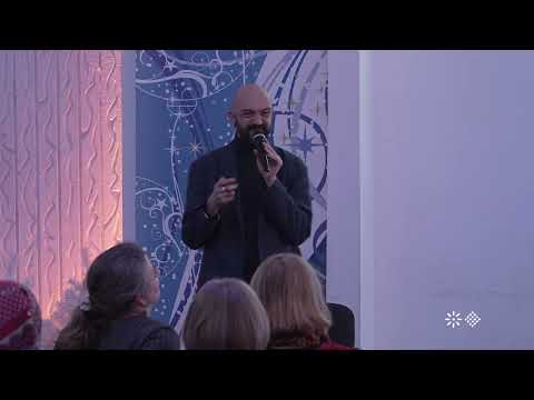 Видео: Андрей Боровский "Кто придумал наряд для снегурочки?" | Сочельник - 2023