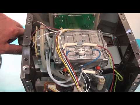 Видео: Ремонт и рзборка кофеварки Zelmer 13Z012