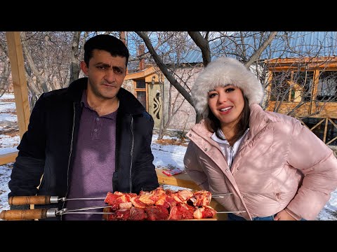 Видео: Готовим ГЛАВНЫЕ блюда АРМЕНИИ! ШАШЛЫК , Хаш, Шароц (чурчхела) и Гата. Жизнь в селе. Кулирный выпуск.