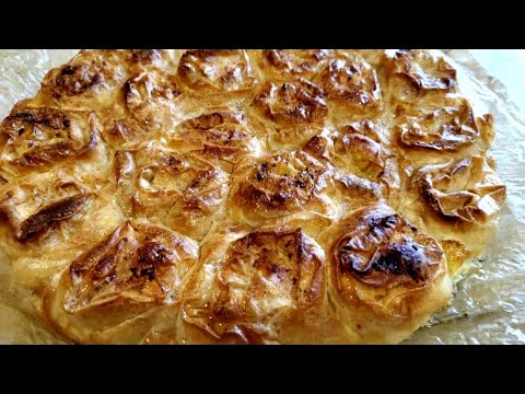 Видео: Сочна баничка на розички :)