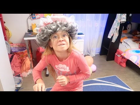 Видео: VLOG / КСЮША постарела  / ЧТО сказали МАРГАРИТЕ одноклассники / ВЕСЁЛЫЙ ДЕНЬ