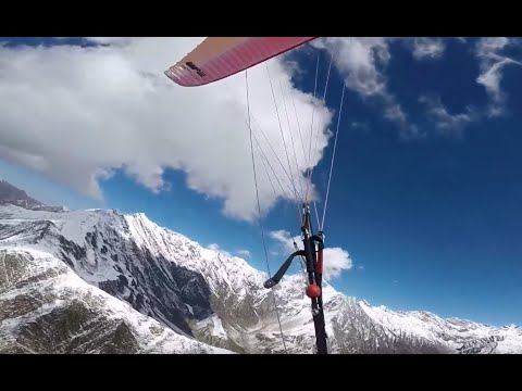 Видео: На параплане в большие горы, Бир, Гималаи, Индия/ Flight to the big mountains by paraglide. Bir