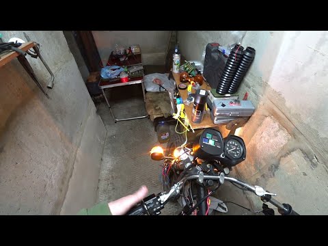 Видео: ПОДКЛЮЧЕНИЕ ЦЕНТРАЛЬНОЙ ПРОВОДКИ НА МОТОЦИКЛ ИЖ ЮПИТЕР. КИТАЙСКИЙ ЩИТОК ПРИБОРОВ. КИТАЙСКИЕ ПУЛЬТЫ.