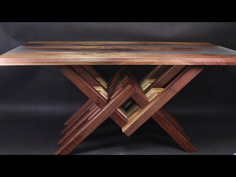 Видео: Королева! Еще один стол на ривере