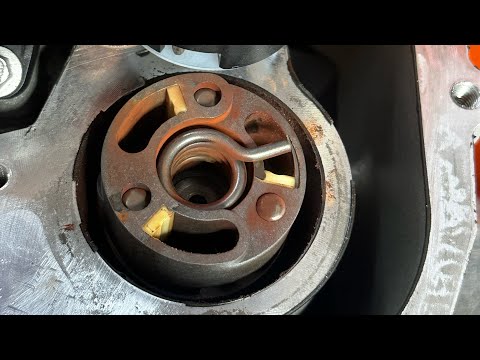 Видео: Устранение течи охлаждающей жидкости Jaguar/Land Rover и замена насадки нагнетателя.