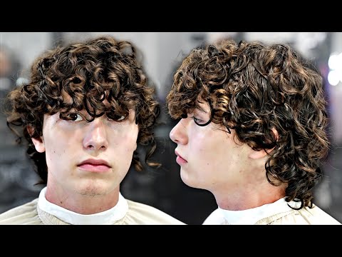 Видео: РУКОВОДСТВО ПО СТРИЖКЕ: ПОШАГОВАЯ СТРИЖКА МАФЕЛЕТ С КУДЯЩИМИ ВОЛОСАМИ