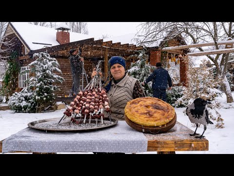 Видео: Приготовление Обеда для Строителей в Зимний День