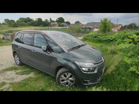 Видео: Огляд Citroen C4 і порівняння з Renault Scenic, Megane