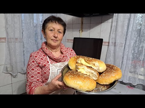 Видео: Лепёшки с сыром .Мой секрет золотой корочки
