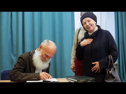 Видео: Почему нельзя ощелачивать организм, как жить долго и не болеть. Полезный эфир с ответами на вопросы