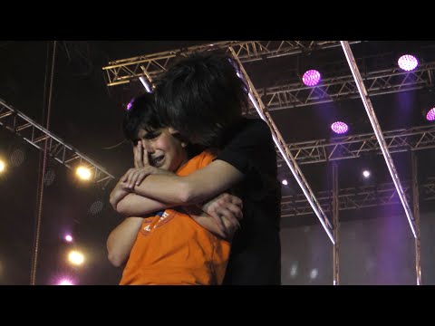 Видео: ZEMFIRA - ХОЧЕШЬ? (live in Yerevan, 4.07.2025) / feat. c мальчиком
