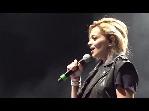 Видео: Теона Дольникова feat. СЛОТ -  Мертвые звезды (25.02.17)