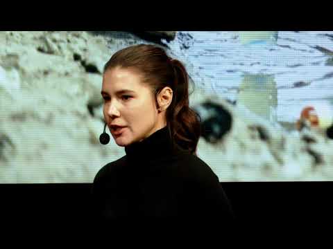 Видео: Экологичная мода. Насколько опасна наша одежда? | Дина Султанова | TEDxForestersPark