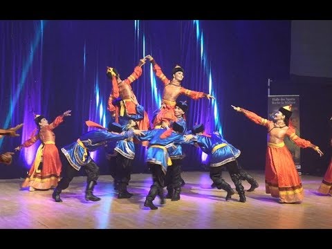 Видео: 4. TUVAN FOLK DANCE Ensemble SAYANI TOUVA Ансамбль Саяны