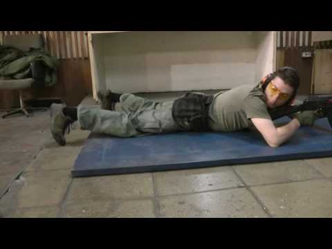 Видео: Оружейный ликбез: Приёмы стрельбы. Принятие положения лёжа и стрельба из него.