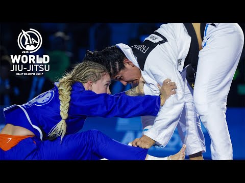 Видео: Талита Сильва против Элизабет Клэй / Чемпионат мира 2025