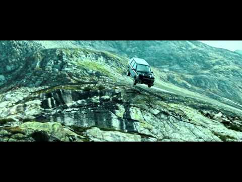 Видео: НА ГРЕБНЕ ВОЛНЫ - дублированный трейлер