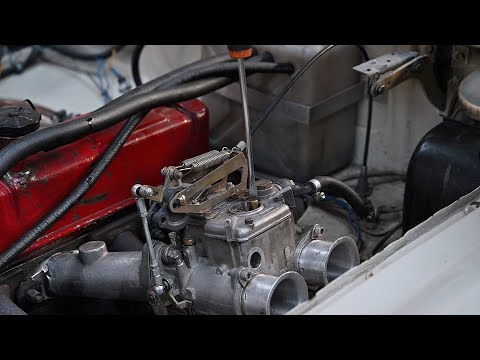 Видео: Настройка Weber DCOE, часть 1 — Холостой ход и прогресс —