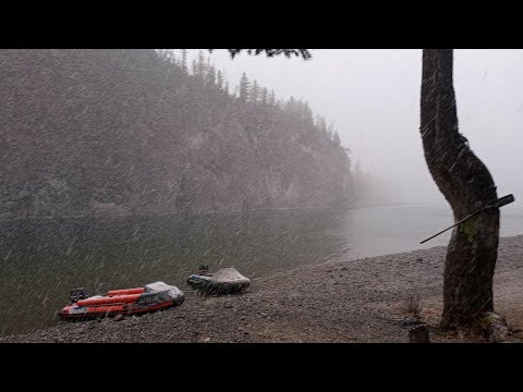 Видео: На двух Соларах по Оке Саянской. Октябрь 2021.