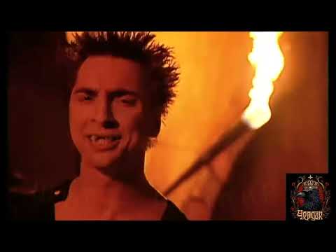 Видео: Клип на песню " ШуТ - ВампиР " - посвящается творчеству группы "Король и ШуТ "