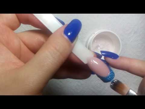 Видео: Как быстро (губкой) сделать френч из блеска на ногтях. Френч из блеска быстро и легко.