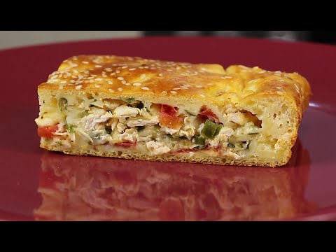 Видео: ВСЕГДА Получается ! ЗАЛИВНОЙ ПИРОГ с Курицей на  Сметане - Быстрый, Сытный, Вкусный!