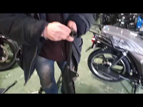 Видео: Руководство по сборке Musstang Dingo 125, с картинками!!! часть 2.