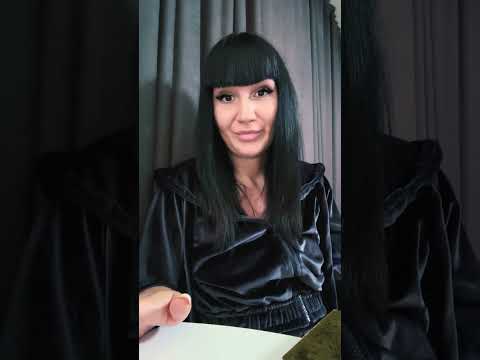 Видео: В ВАС ВЛЮБИЛСЯ ОЧЕНЬ ИЗВЕСТНЫЙ ЧЕЛОВЕК. ОН УЖЕ ГОД СЛЕДИТ ЗА ВАМИ КАК СУМАСШЕДШИЙ…