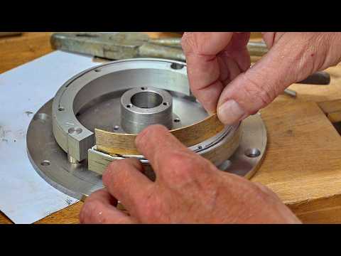 Видео: Инструмент-неваляшка. Большие игрушки для больших мальчиков.