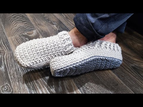 Видео: САМЫЕ ПРОСТЫЕ МУЖСКИЕ СЛЕДКИ БЕЗ ШВА!/MEN'S KNITTED SLIPPERS