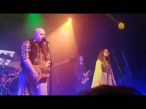 Видео: Тролль Гнёт Ель - Битва прачек (live in SPb)