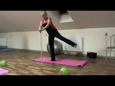 Видео: ЛФК - улучшение подвижности ПЛЕЧеВЫХ и ТАЗОБЕДРЕНнЫХ СУСТАВОВ. Снятие напряжения в МЫШЦАХ СПИНЫ.