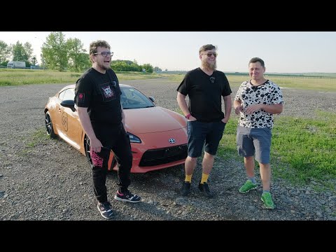 Видео: СУБАЁТА! TOYOTA GR86 ИЛИ SUBARU BRZ?!