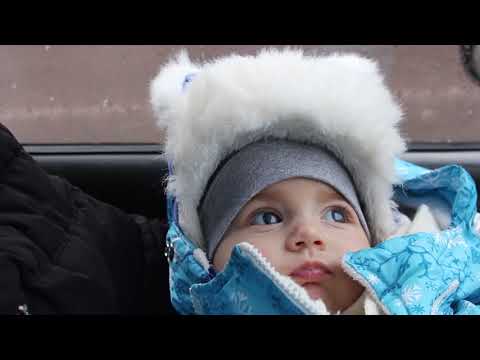 Видео: VLOG Играем с Костей в игрушки)))) Плановый визит в поликлинику (4 месяца)