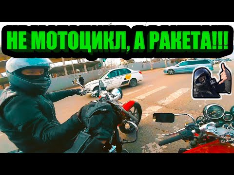 Видео: SUZUKI GSF400 Bandit. Как ездить на мотоцикле с двойкой? Еду менять звезды. Бернаут!