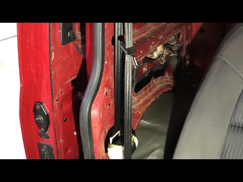 Видео: Регулировка сдвижную двери на Volkswagen Caddy