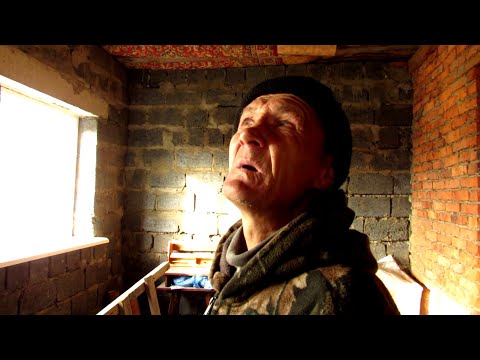 Видео: Купили дом - потолки в коврах...